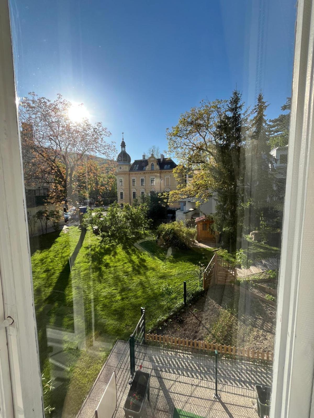 Schoene Wohnung Im Helenental Baden Exterior foto